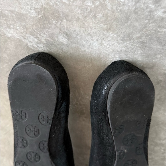 Tory Burch Textured Black Flats - Picture 4 of 6